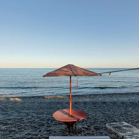 Holiday home House On The Black With Sea View And Parking Agios Georgios (Santorini)